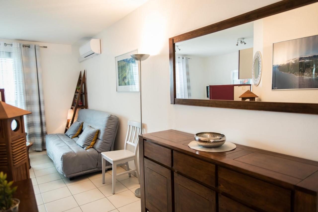 Appartement Le Paille En Queue Saint Pierre Exterior foto